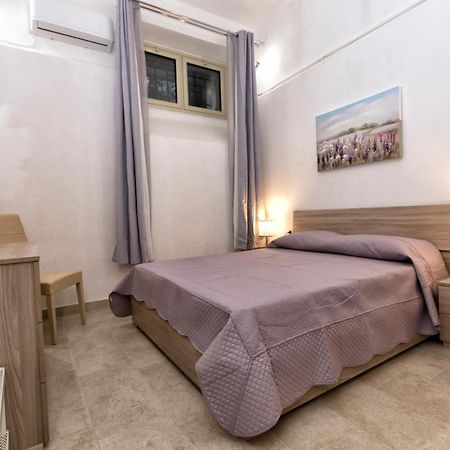 Garden House: Apartments And Rooms For Holidays Palermo Exterior foto
